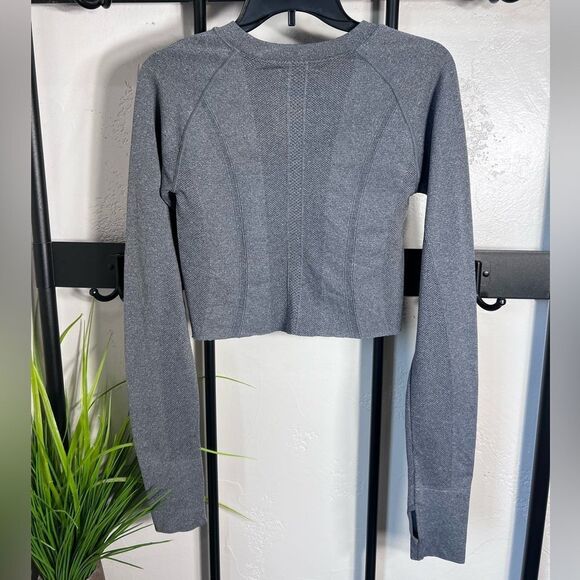 Climawear long-sleeve seamless crop top Size Small/Medium - Picture 7 of 14